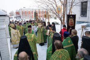 В день памяти святого благоверного великого князя Александра Невского епископ Городецкий и Ветлужский Парамон совершил Божественную литургию в Городецком Феодоровском мужском монастыре