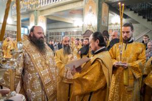 В день памяти святого благоверного великого князя Александра Невского епископ Городецкий и Ветлужский Парамон совершил Божественную литургию в Городецком Феодоровском мужском монастыре