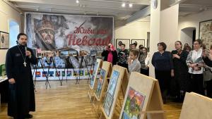 В Центре православной культуры имени св. блгв. вел. кн. Александра Невского Городецкого Феодоровского мужского монастыря продолжает свою работу выставка детского творчества «Дорога к свету»