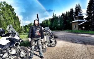 Мотоциклисты московского отделения мотоклуба «Ночные волки» посетили с важной миссией Городецкий Феодоровский мужской монастырь.
