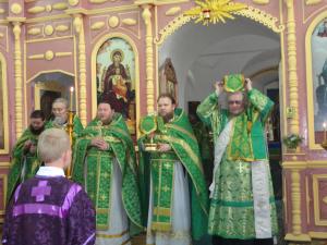 Богослужение и совещание клириков Семеновского благочиния в селе Медведево.