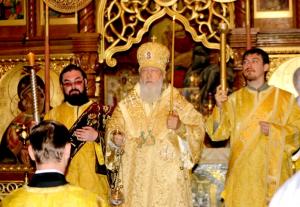 Епископ Августин совершил Божественную литургию в Покровском соборе  города Севастополь.