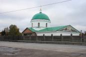 В престольный праздник Крестовоздвиженского храма архиерейского подворья д. Быдреевка епископ Августин совершил Божественную литургию в обители.