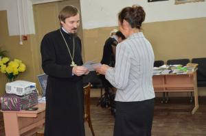 В Шаранге с Днём учителя поздравили православных педагогов.  