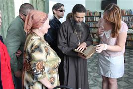 В центральной библиотеке г. Городца прошел час духовности посвященный 1025-летию крещения Руси