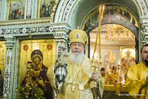 В день Перенесения мощей преподобного Феодосия Печерского епископ Августин совершил Божественную литургию в Феодоровском соборе Городца