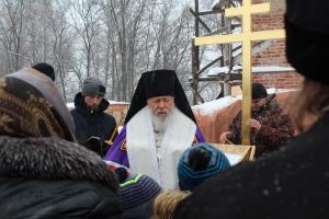 Епископ Августин совершил Чин Освящения накупольного креста в поселке Макарий Варнавинского района