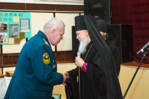 Епископ Августин поздравил с профессиональным праздником сотрудников военного комиссариата города Городца