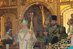 Епископ Августин возглавил Божественную литургию в Александро-Невском соборе города Ялты в день престольного праздника