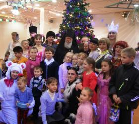 Впервые в городском округе по инициативе Городецкой епархии  10 января  в Шахунском Дворце культуры прошла Рождественская елка.