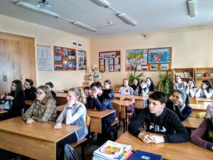 Патриотическая встреча с подростками прошла в Ковернинской школе №1