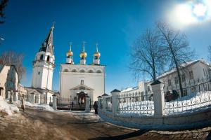 В день памяти великомученика Феодора Тирона епископ Городецкий и Ветлужский Августин совершил Литургию Преждеосвящённых Даров в Городецком Феодоровском мужском монастыре