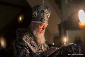 Епископ Августин совершил вечерню с выносом Плащаницы Спасителя в Городецком Феодоровском мужском монастыре