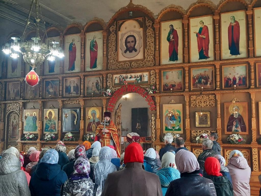 Храм Воскресения Словущего в селе Колычево