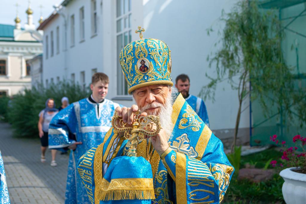 Урай храм Рождества Пресвятой расписание