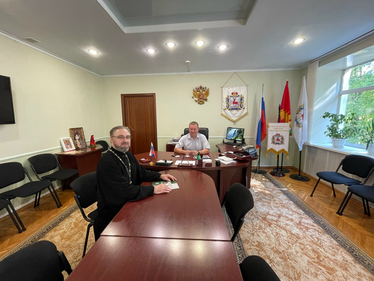 Рабочая встреча настоятеля храма свт. Николая Чудотворца поселка Тоншаево с главой местного самоуправления