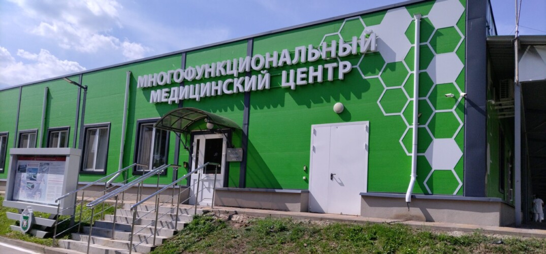 Клирики Нижегородской епархии вручили подарки проходящим лечение в госпитале участникам специальной военной операции