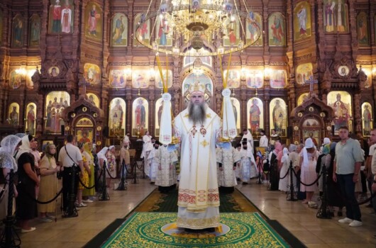 Глава Нижегородской митрополии совершил Божественную литургию в Александро-Невском кафедральном соборе Нижнего Новгорода