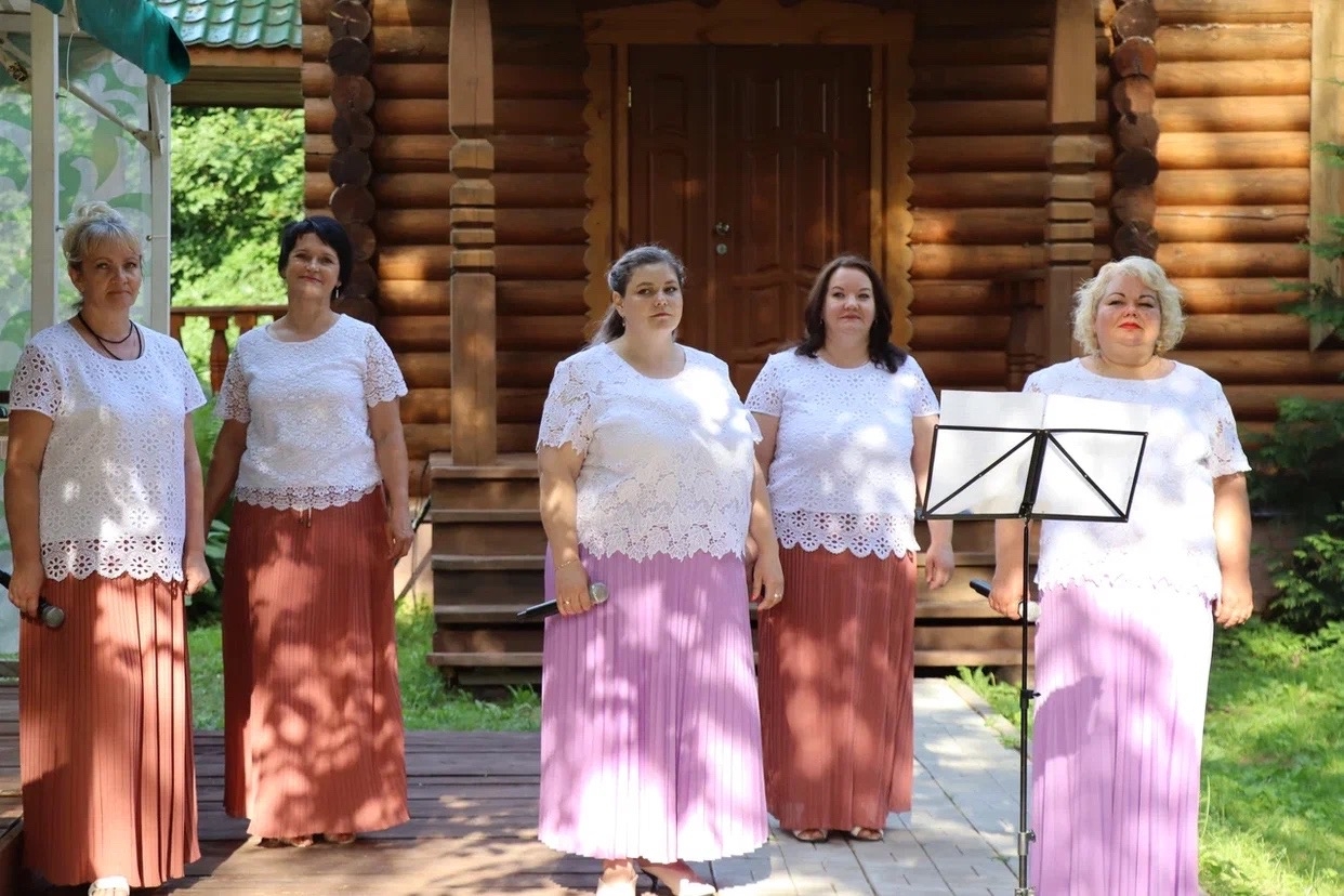 На Красной горе в поселке Варнавино состоялся праздник, посвященный Дню семьи, любви и верности