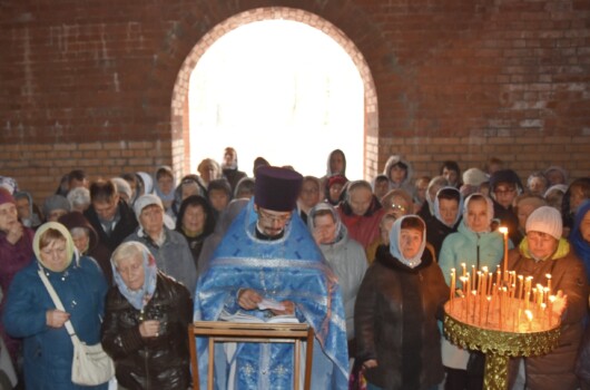В строящемся Покровском храме Воскресенского благочиния Нижегородской епархии отметили престольный праздник