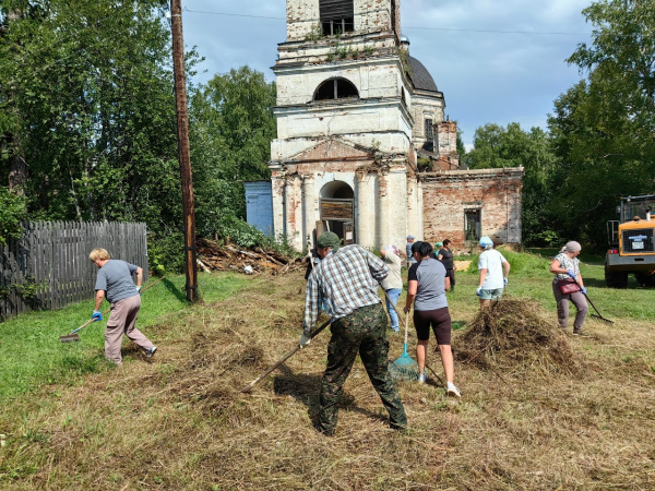 В селе Макарьевское Ветлужско-Уренского благочиния завершилась подготовка к празднованию 200-летия храма