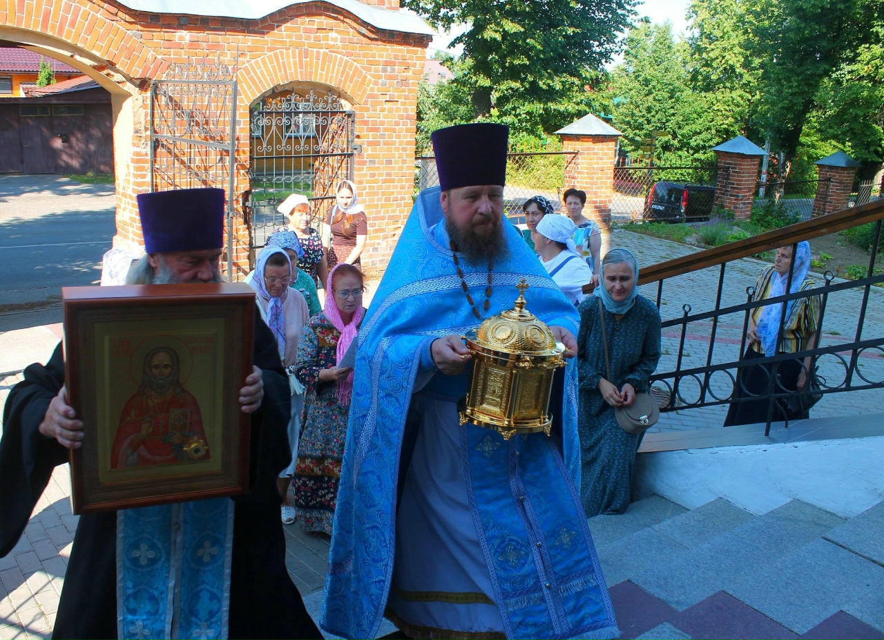 В город Семёнов прибыл ковчег с частицей мощей святого праведного Алексия Бортсурманского