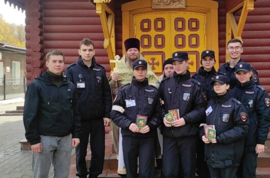 Помощник благочинного Приокского округа провел беседы с курсантами Нижегородской академии МВД России