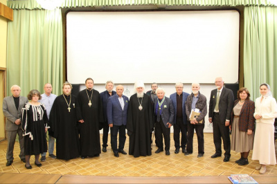 В Издательском Совете состоялось заседание Клуба лауреатов Патриаршей литературной премии
