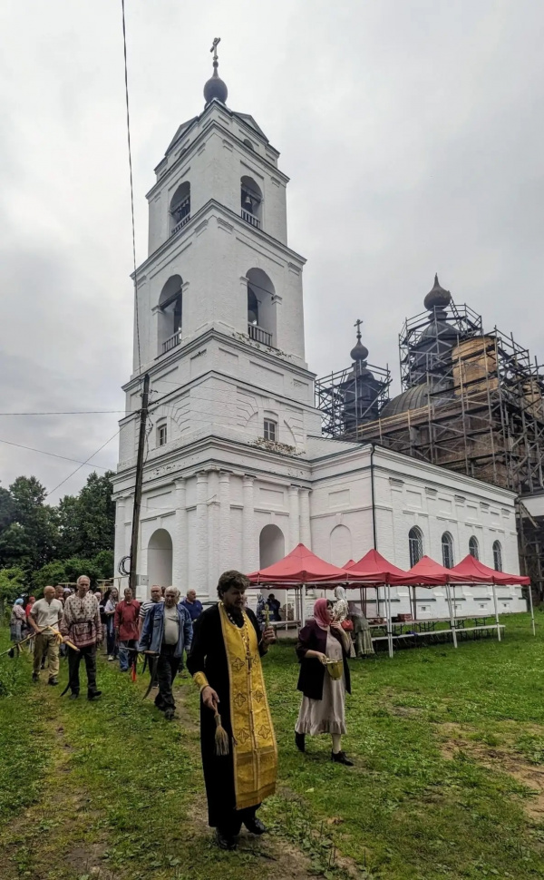 В Казанском храме села Богородское Воскресенского благочиния состоялись торжества в честь престольных праздников