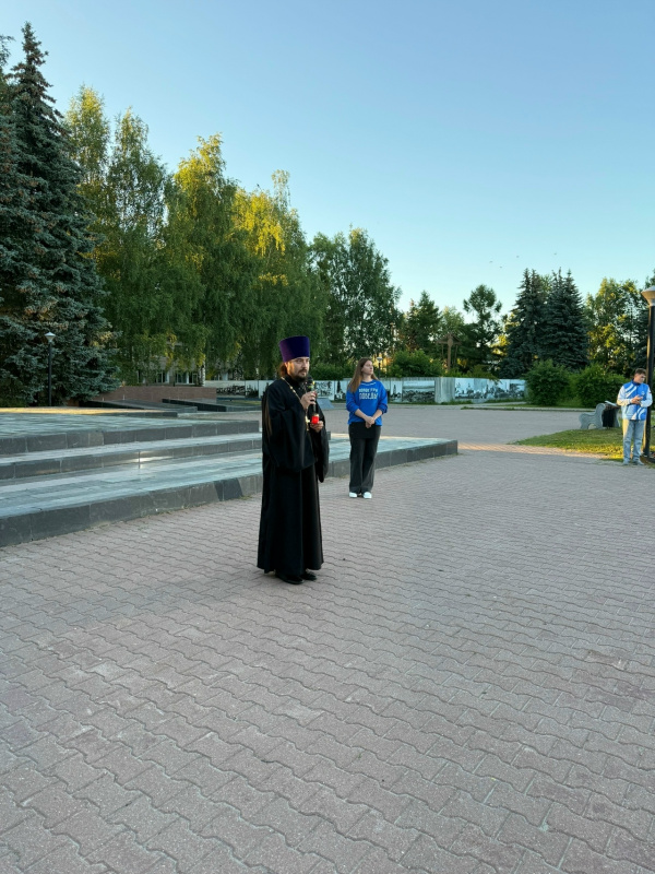 Руководитель Отдела образования Городецкой епархии принял участие в митинге памяти начала Великой Отечественной войны