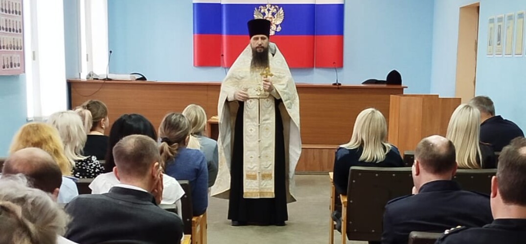Помощник благочинного Автозаводского округа встретился с полицейскими