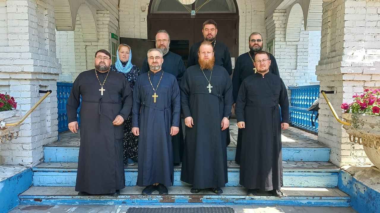 В храме в честь Покрова Божией Матери г. Шахуньи состоялось собрание настоятелей и помощников благочинного Шахунского округа