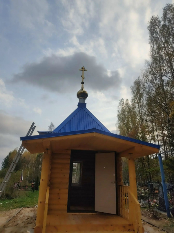В Семеновском благочинии освятили купол и крест для новой часовни в честь Казанской иконы Божией Матери