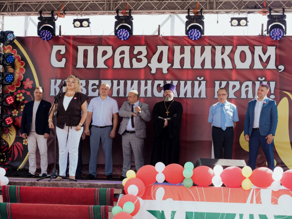 Настоятель храма в честь Вознесения Господня в поселке Ковернино поздравил жителей Ковернинского округа с Днем муниципалитета