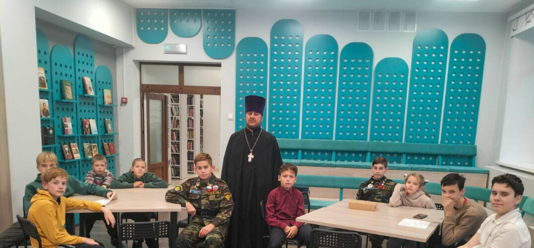 Ребята из чкаловской военно-патриотической организации «Православные витязи» приняли участие в игре «Россия-единая»
