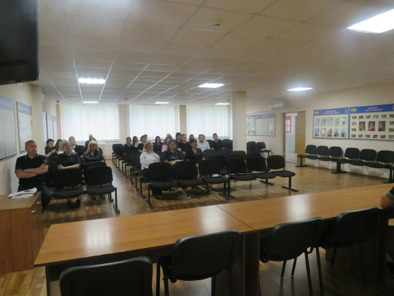 Благочинный Семеновского округа провел беседу с сотрудниками полиции