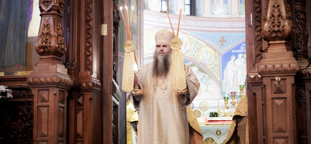 Глава Нижегородской митрополии совершил Божественную литургию в Александро-Невском кафедральном соборе Нижнего Новгорода