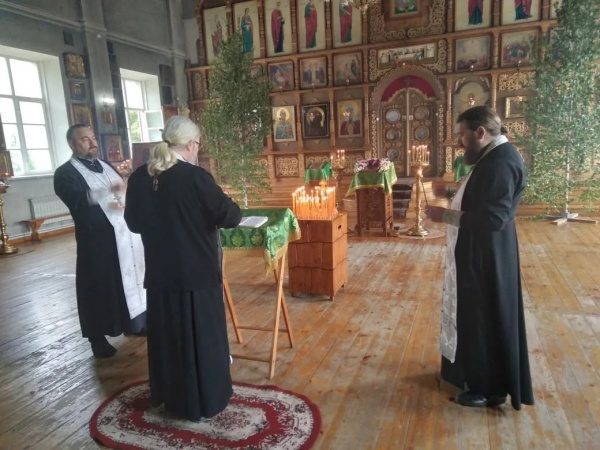 В Воскресенском благочинии молитвенно почтили 40-й день преставления иерея Андрея Гущина