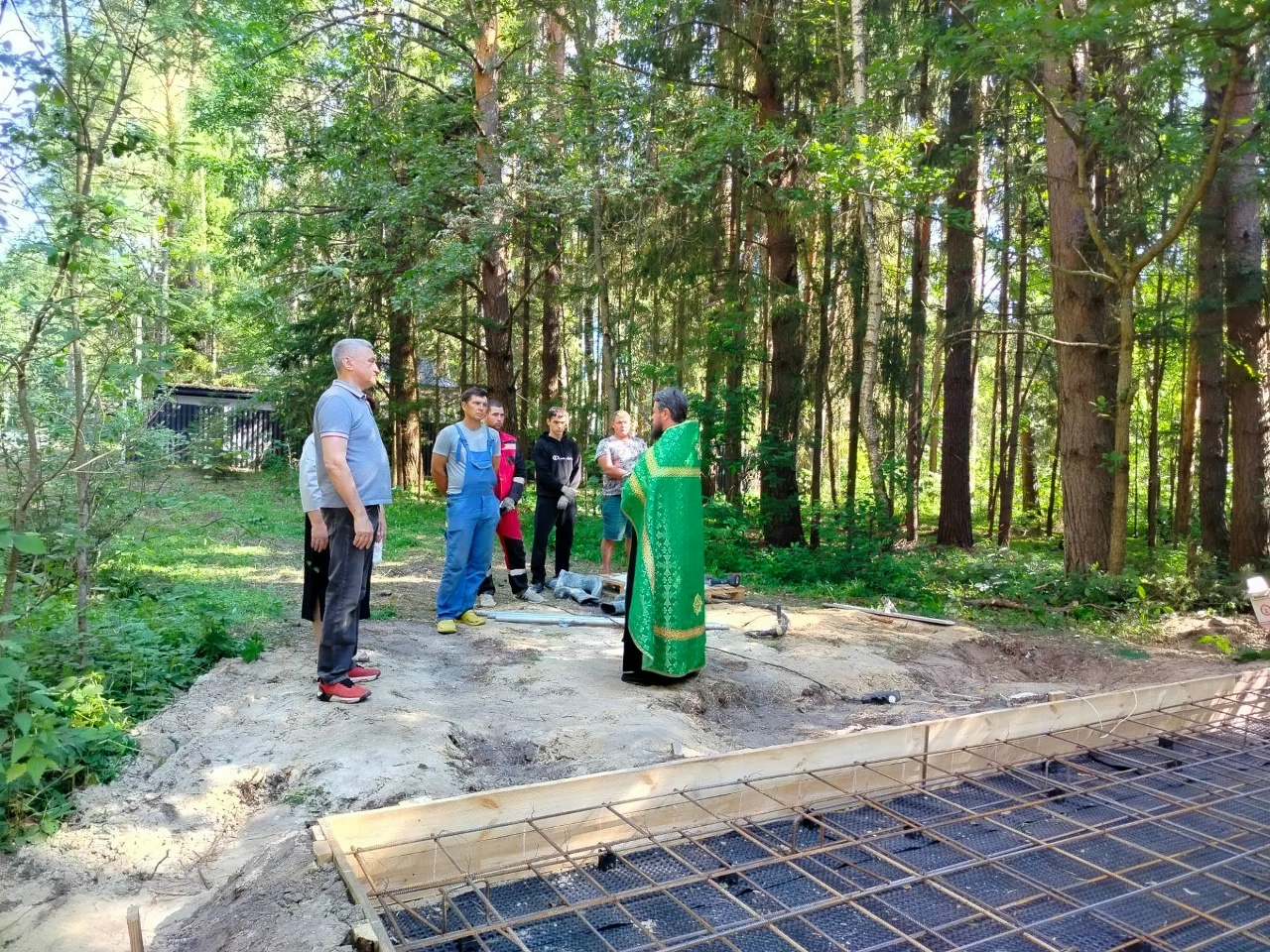 В деревне Мериново Семеновского округа состоялся молебен перед началом строительства часовни в честь прп. Сергия Радонежского