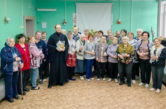 Помощник благочинного Канавинского округа посетил подопечных центра социального обслуживания населения района
