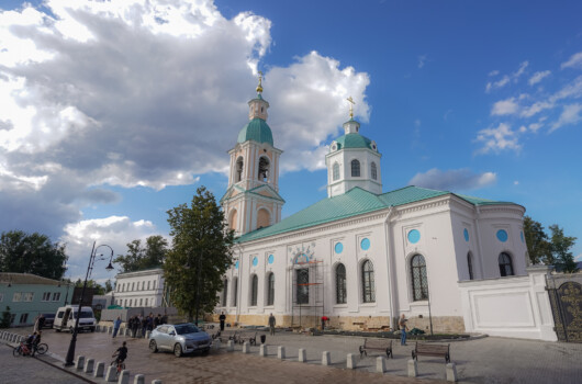 Управляющий Нижегородской епархией осмотрел ряд храмов и архиерейских подворий Арзамаса