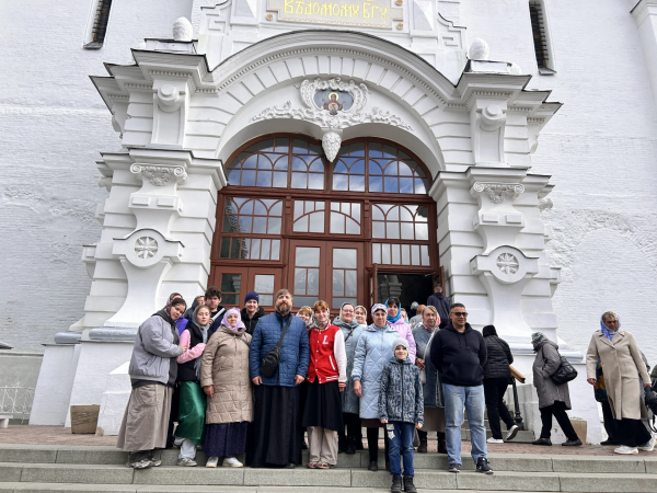 Сокольское благочиние организовало поездку для студентов Сокольского техникума в Свято-Троицкую Сергиеву лавру