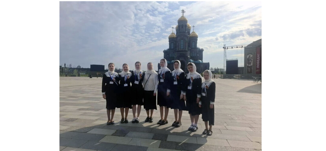 Воспитанницы воскресной школы при Крестовоздвиженском женском монастыре выступили в составе «Детского Победного хора» на богослужении с участием Патриарха Кирилла в Москве