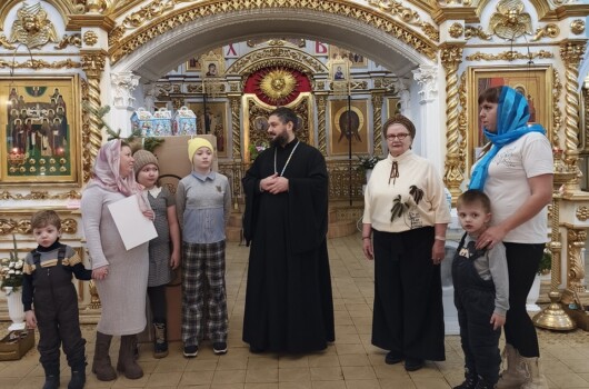 В Богородске многодетные нуждающиеся семьи получили подарки от митрополита Нижегородского и Арзамасского Георгия