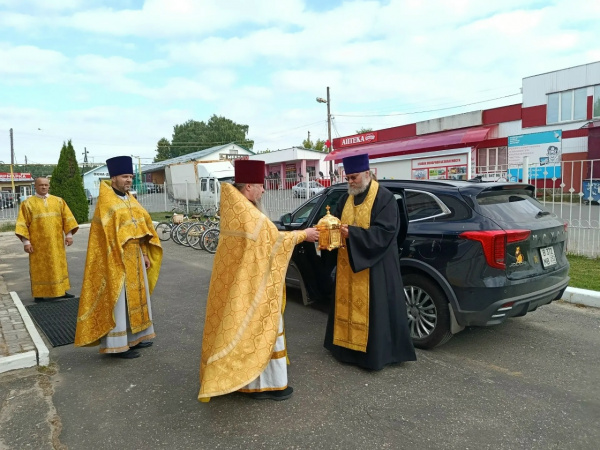 Встреча ковчега с частицей мощей святого праведного Алексия Бортсурманского в Ковернинском благочинии