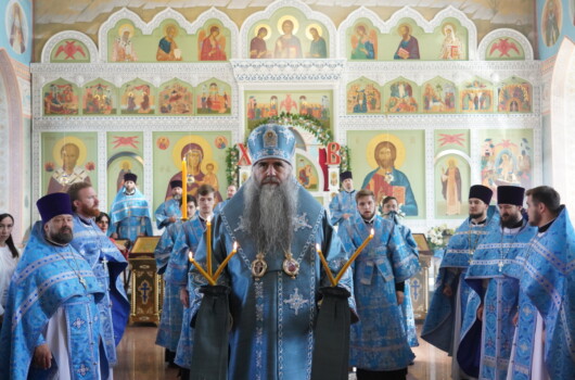 Глава Нижегородской митрополии совершил Божественную литургию в Успенском храме Богородска