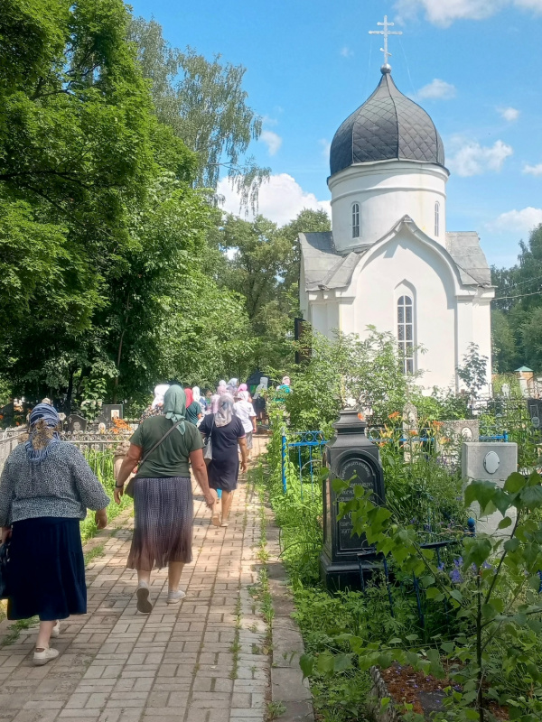 Семьи погибших участников СВО Шарангского округа совершили паломническую поездку к святыням Яранской земли