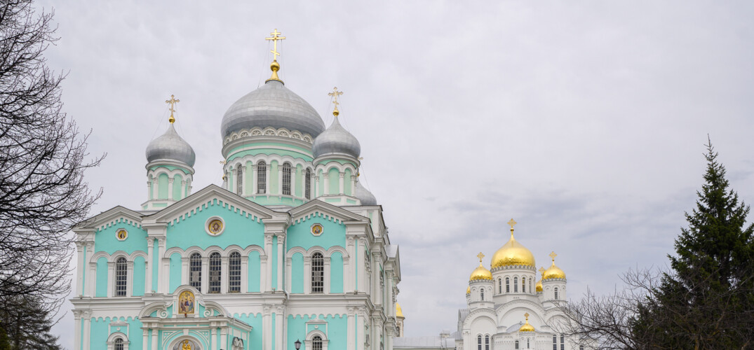 Управляющий Нижегородской епархией возглавил в Серафимо-Дивеевском монастыре утреню с акафистом Пресвятой Богородице