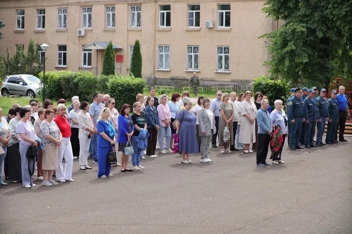 Настоятель Никольского храма поселка Тоншаево принял участие в митинге, посвященном Дню памяти и скорби