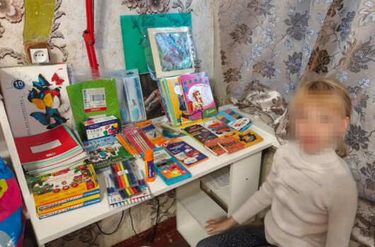 В Московском благочинии продолжается благотворительная акция «Соберем детей в школу»